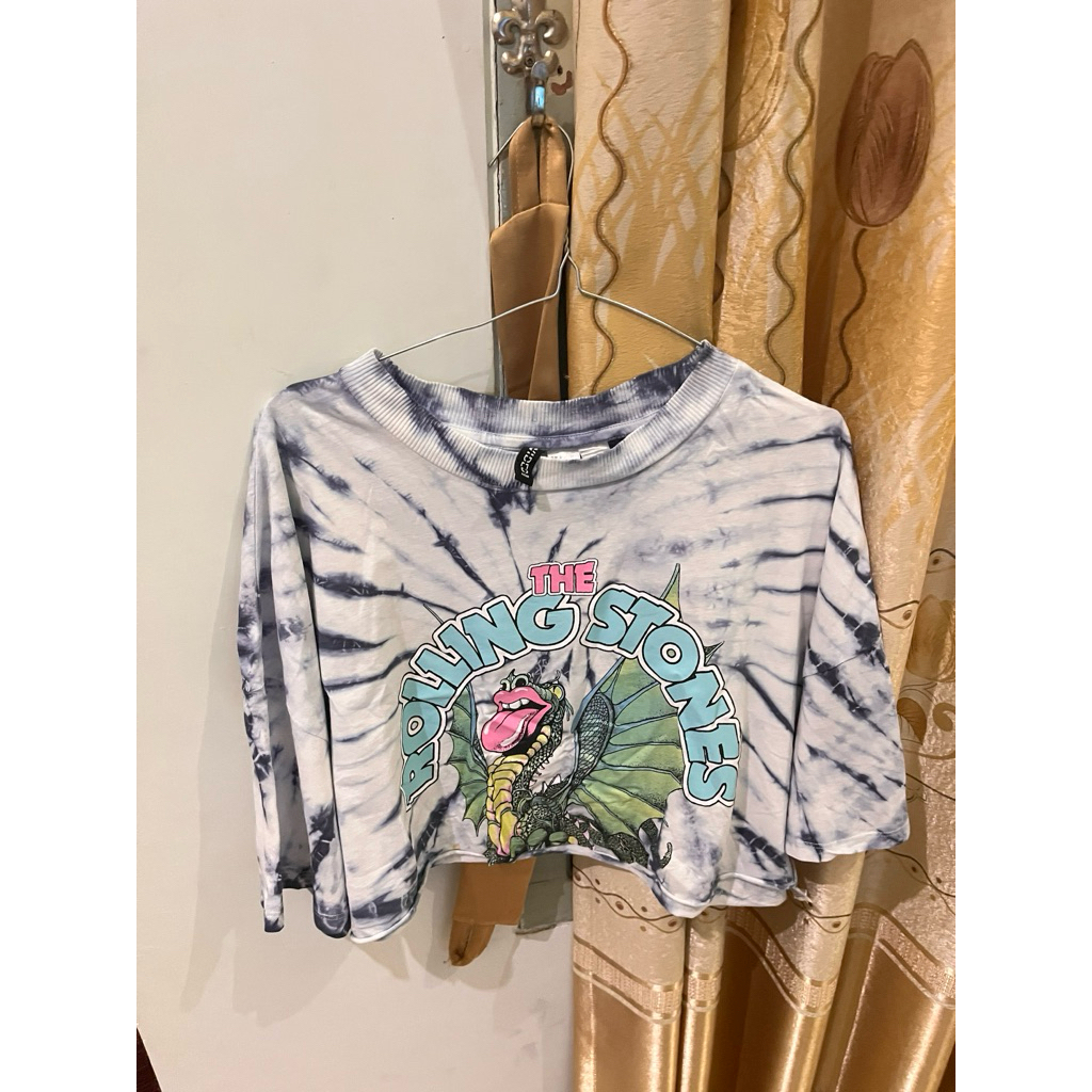 Preloved Crop Top The Rolling Stones Tie-Dye H&M ukuran S