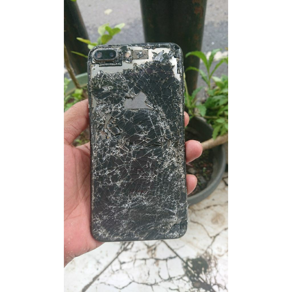 Iphone 8plus/Hp second minus