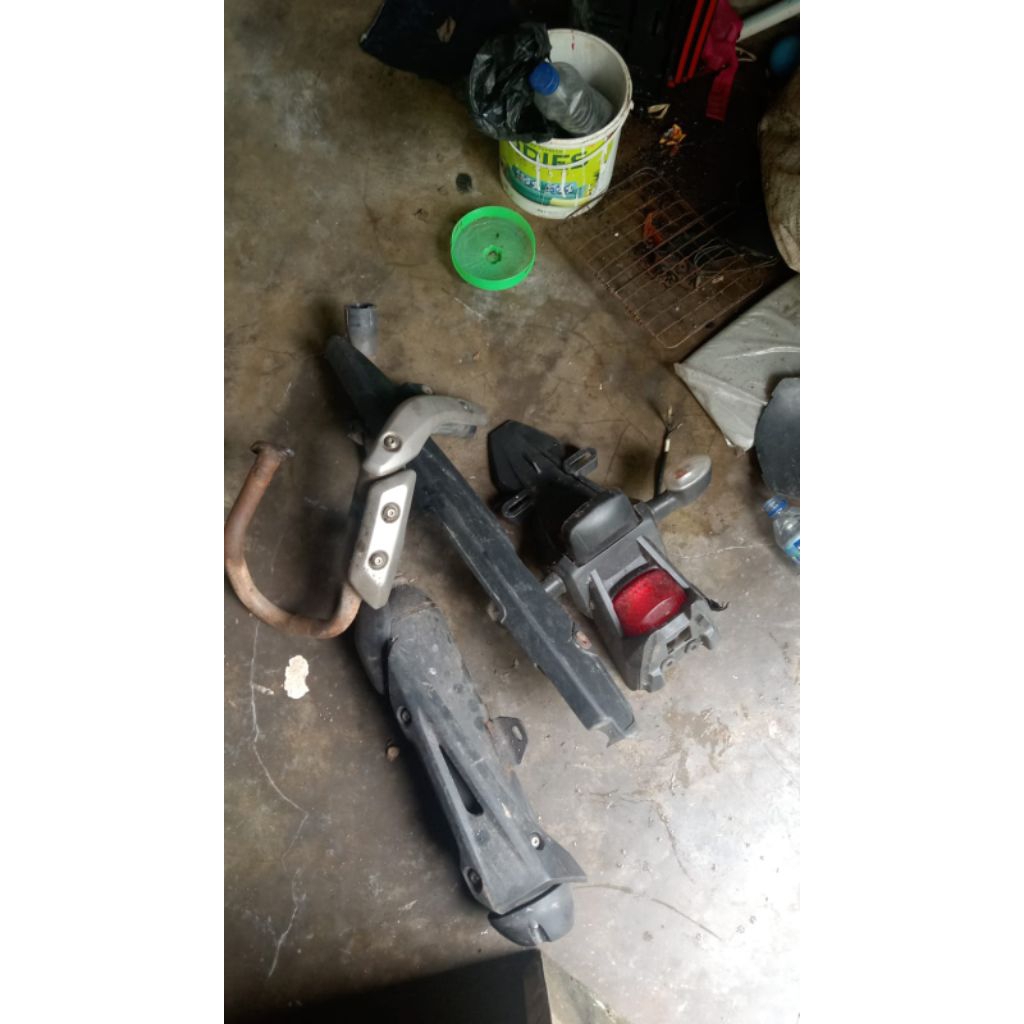 spakbor belakang yamaha wr155