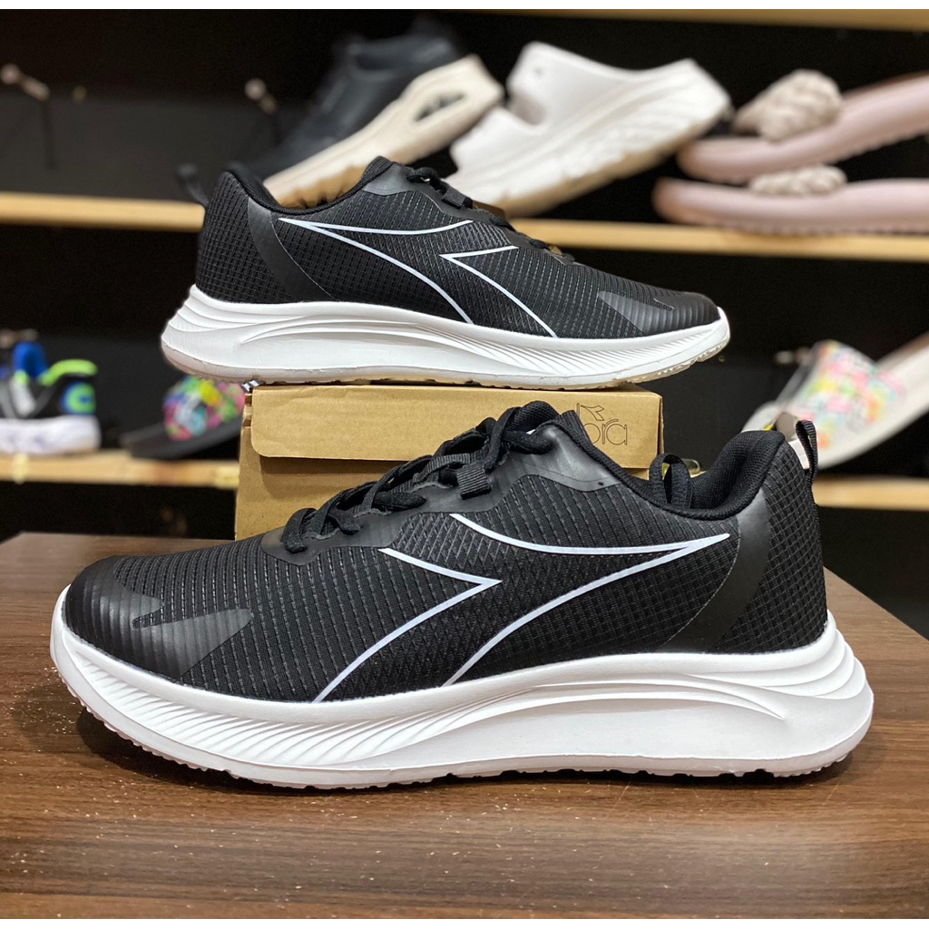 Diadora MANSIDE(M) Black Pria size 43(27.5cm)(1) made in china