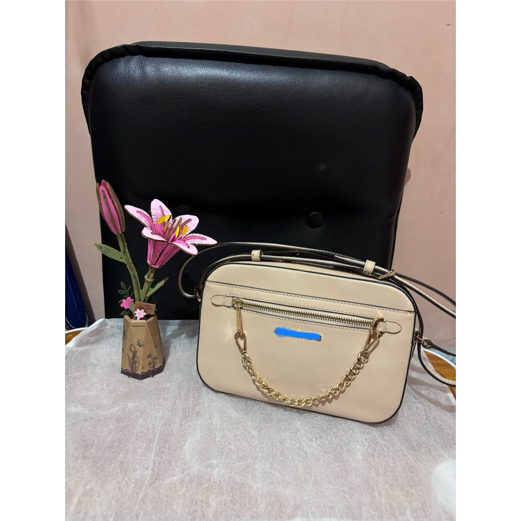 TAS CAMBAG CASUAL CREAM PRELOVED