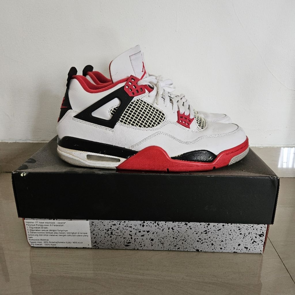 PRELOVED sepatu basket pria Air Jordan 4 Retro Fire Red 100% original size 12 US 46 EUR 30 cm