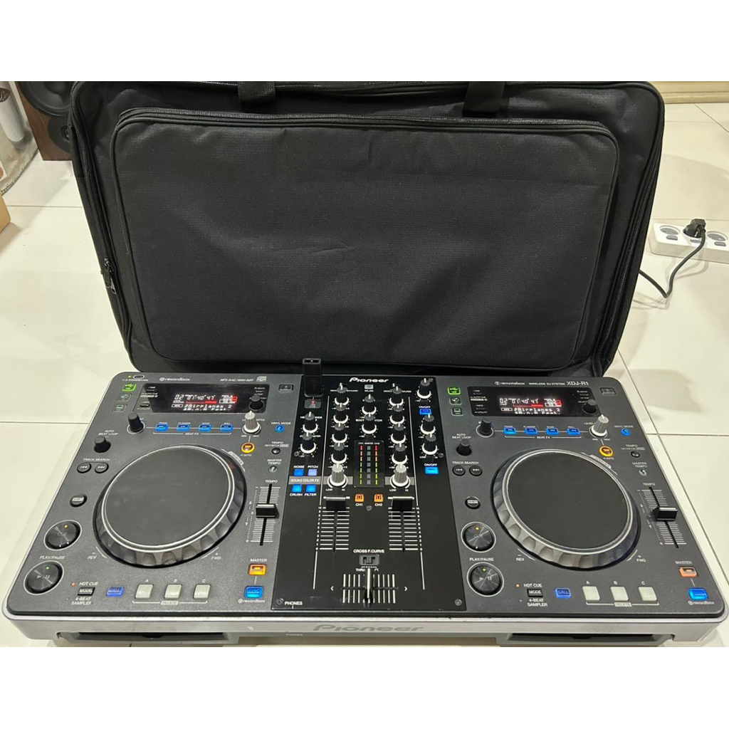 Alat DJ Pioneer XDJ R1 Skin Vinyl + Softcase Controller DJ Set Club / Bar Rekordbox DJ USB Operation
