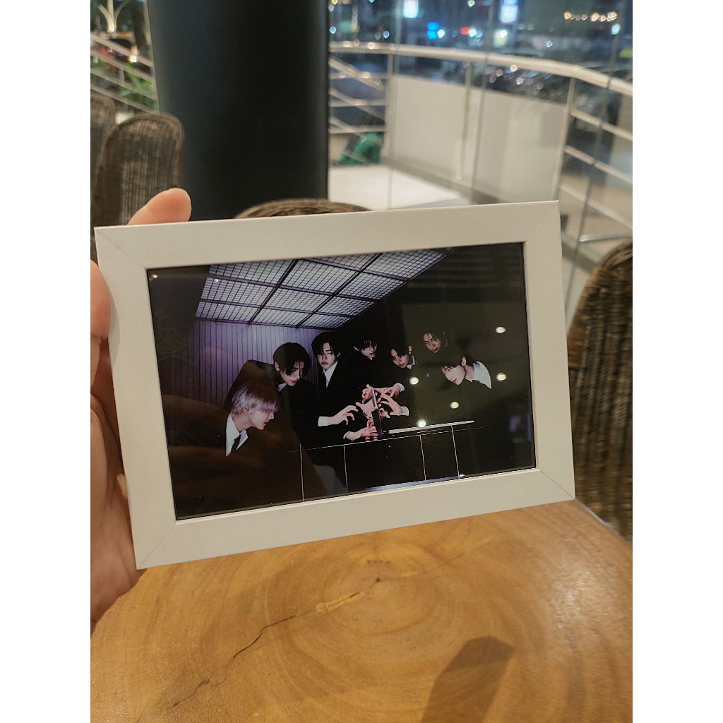 PHOTO WALL FRAME KPOP ONLY 15K BISA CUSTOM ENHYPEN TXT BTS CORTIS LE SSERAFIM ILLIT