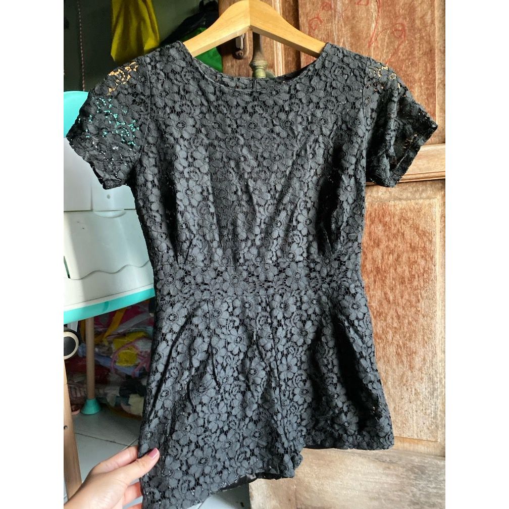 Jumpsuit Katun bolong hitam mewah