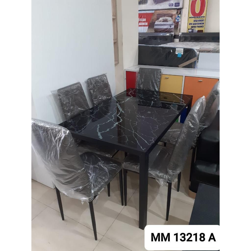 Meja Makan Kaca Marmer Hitam Import  6 Dudukkan