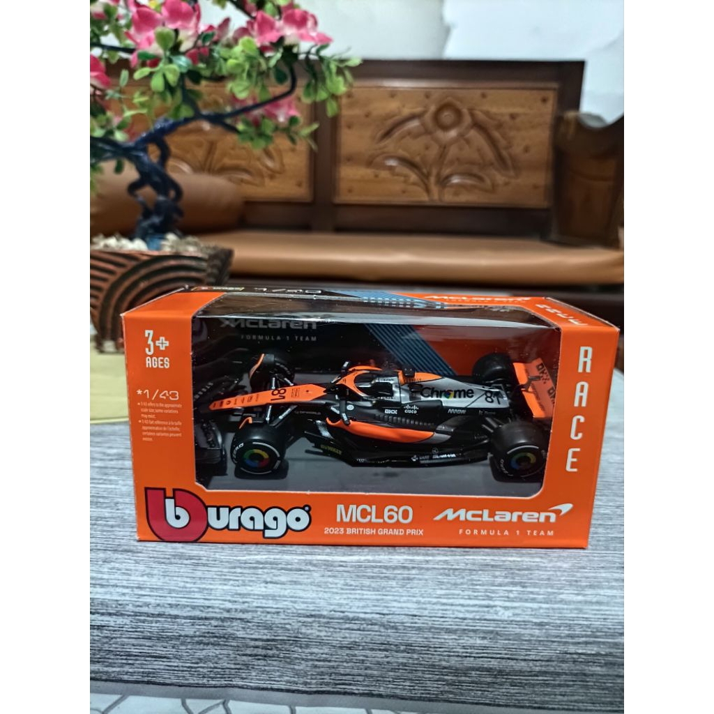Burago F1 McLaren Formula Team 1:43