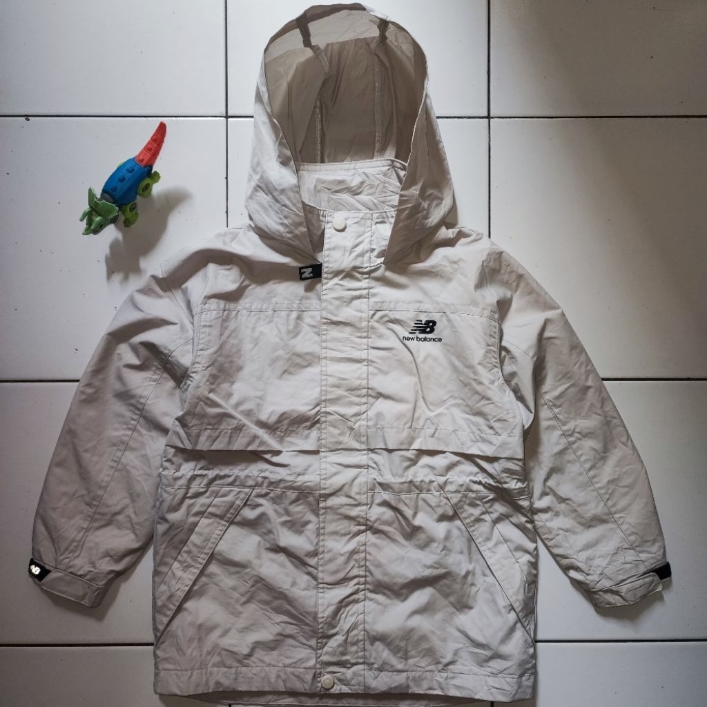 Jaket Outdoor Parka Anak Laki-Laki Perempuan NB New Balance Original Branded Second Preloved Sporty 