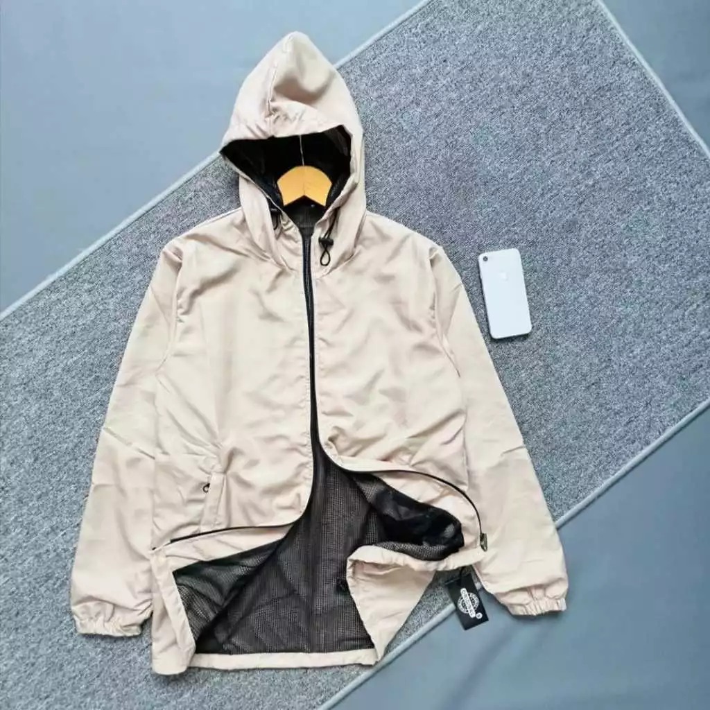 Jacket Parasut Pria Waterproof Hoodie Jumbo Outdoor Keren