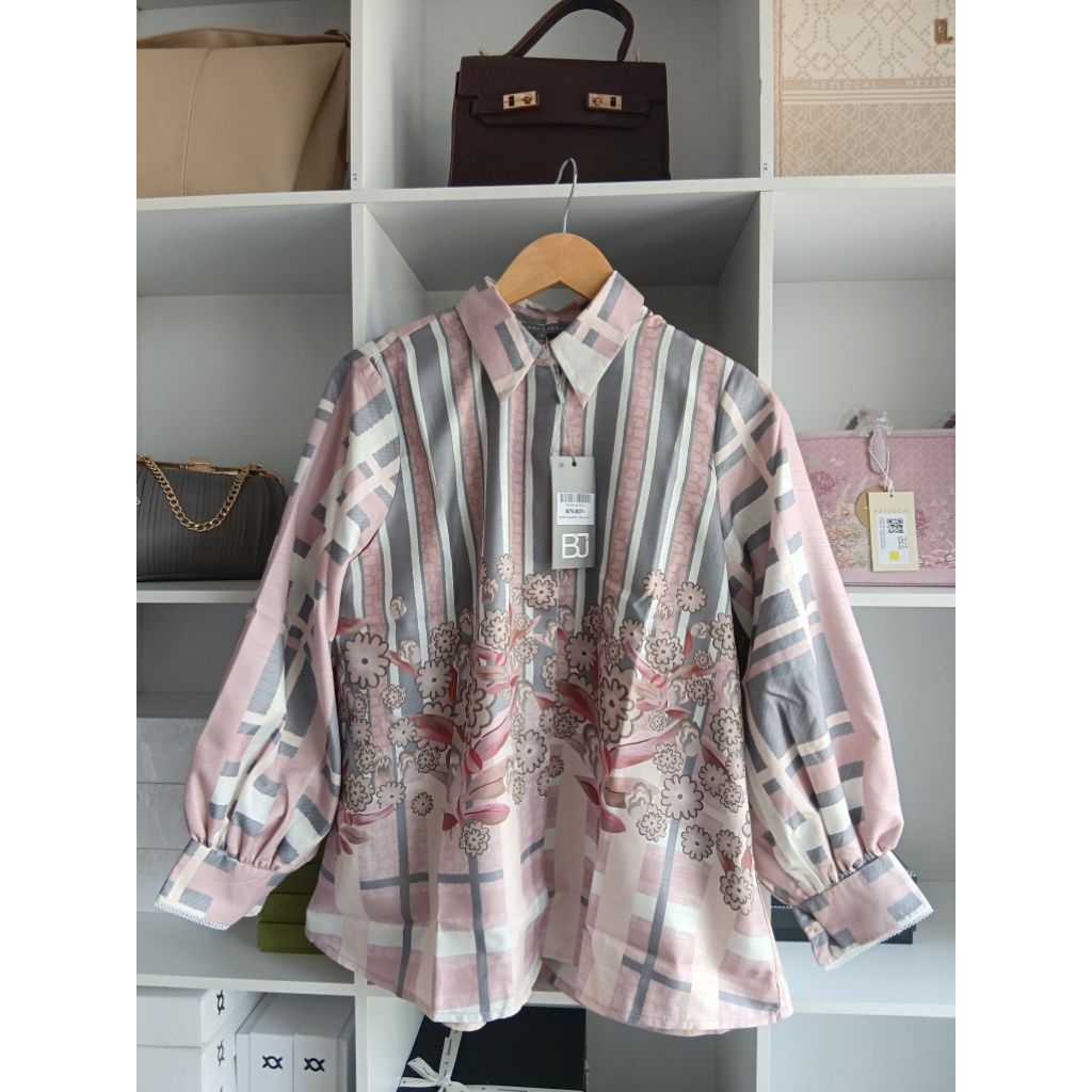 Benang Jarum Selena Yoke Shirt Brunia S