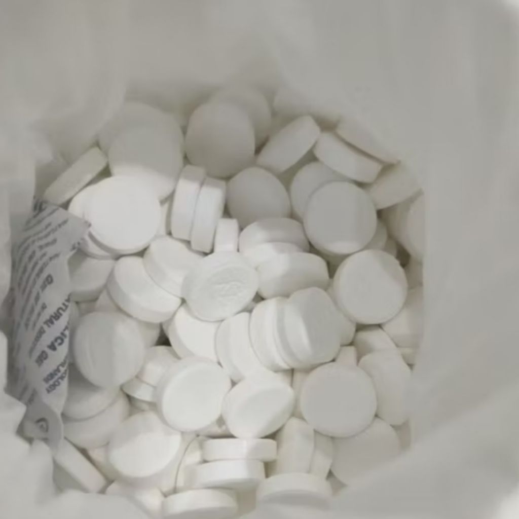 tablet kalek untuk pertumbuhan tulang ayam