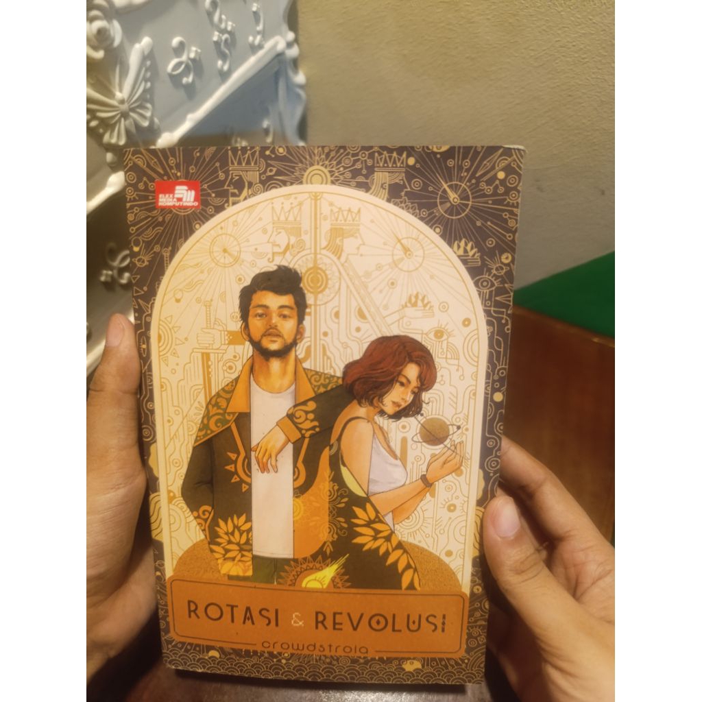 Preloved buku Rotasi & Revolusi - Crowdstroia