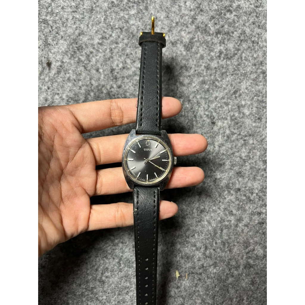 Jual jam titus second original vintage manual widing