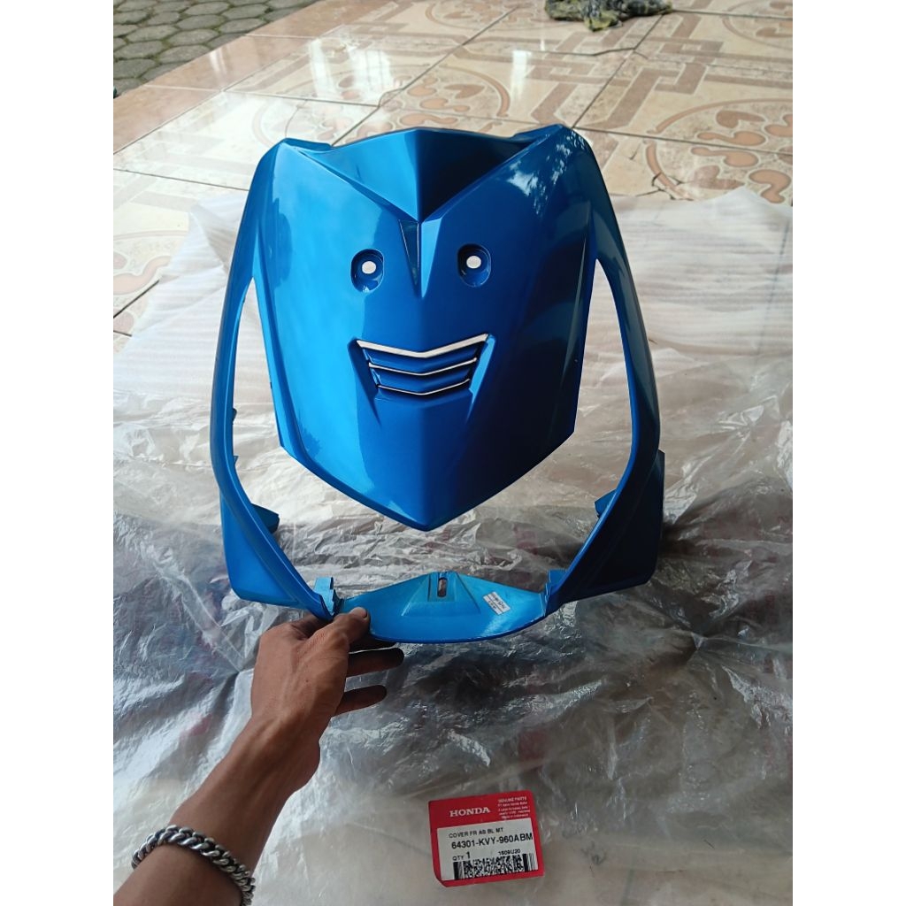 64301-KVY-960ABM tameng depan panel dada cover front honda beat karbu ORIGINAL AHM
