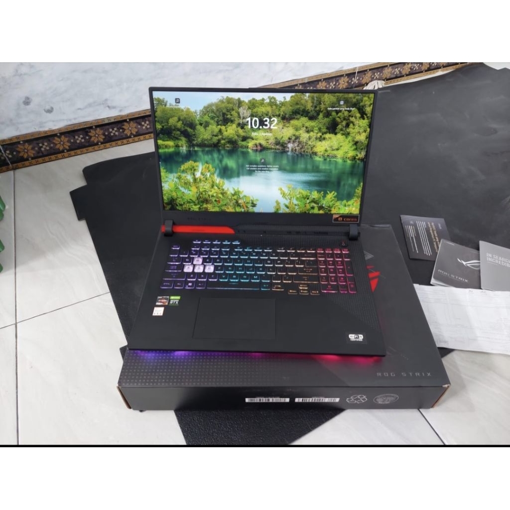 Asus ROG Strix G713IC Ryzen 7 32GB 1TB