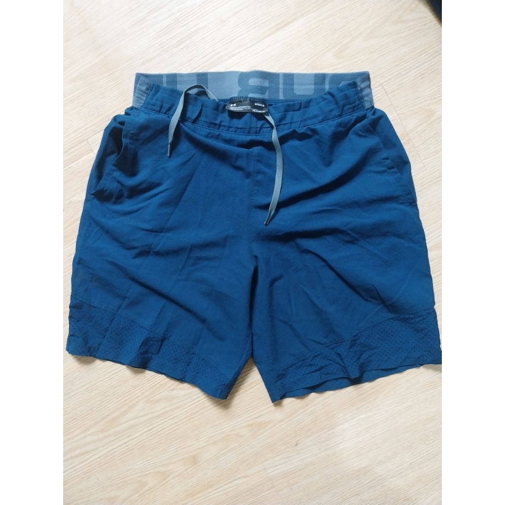 celana running under armour