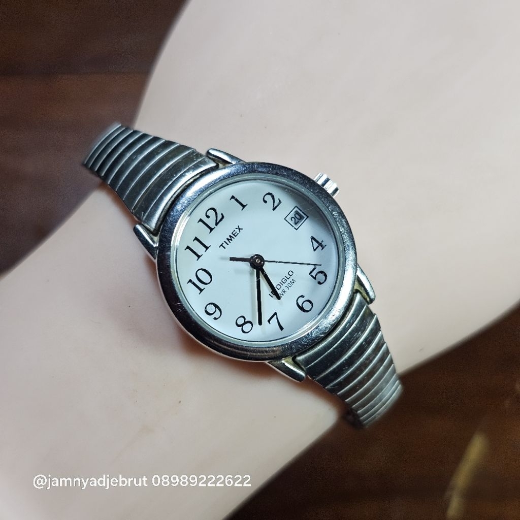 Jam Timex Indiglo 45 Ladies Silver White Bekas