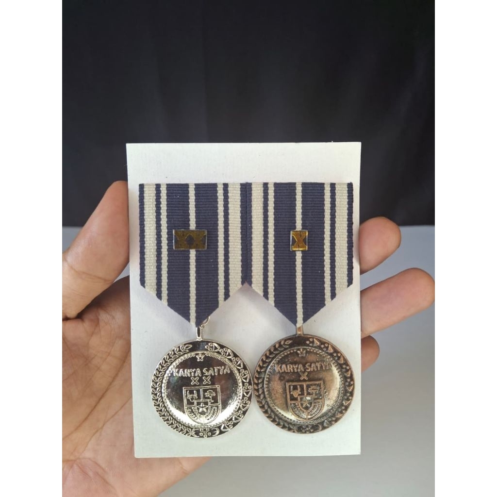 SATYA LENCANA PDU / MEDALI PNS / ASN (KARYA SATYA 20 tahun + KARYA SATYA 10 tahun)
