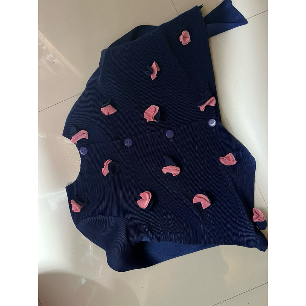 atasan pleats premium