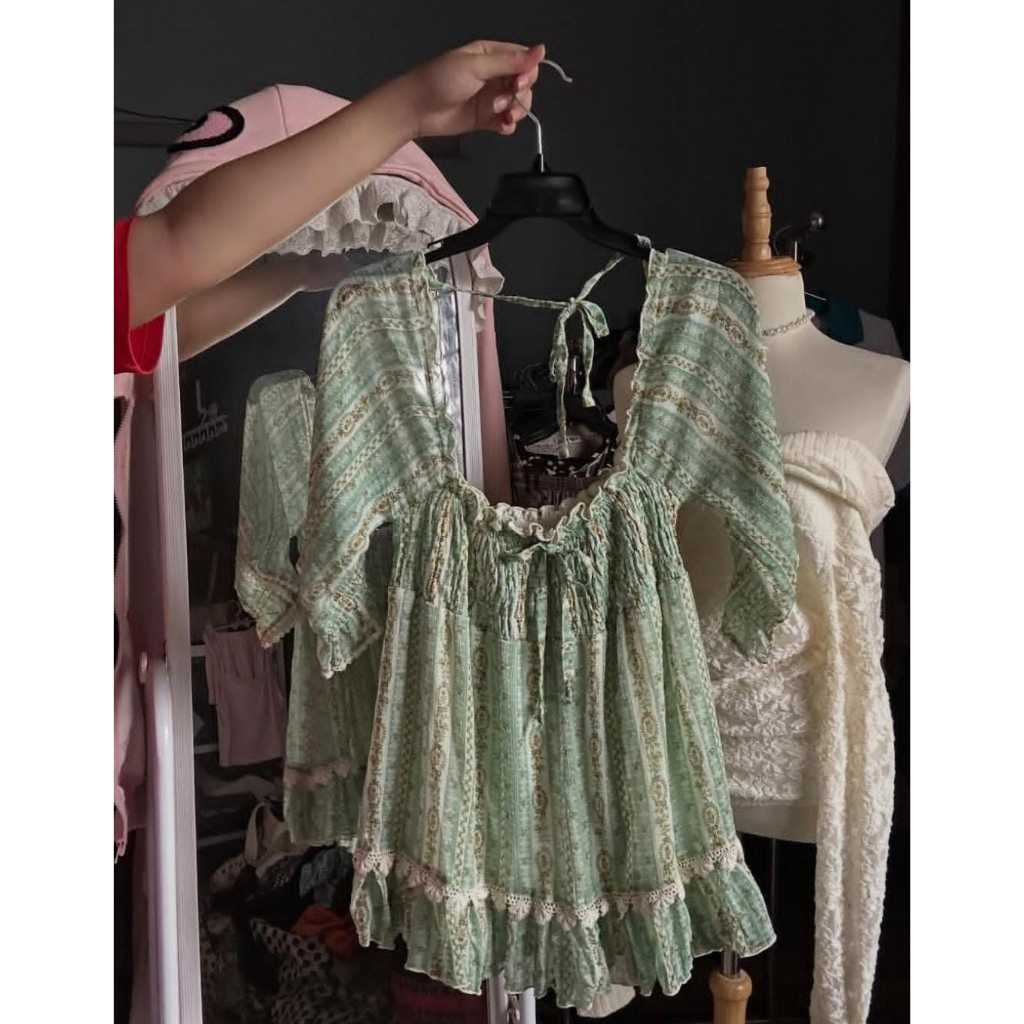 AXES FEMME WANITA GIRL BRUKAT RUFFLE DRESS BLOUSE PINK BEIGE FLORAL CLEAN OUTFIT CLASSY CLASSIC ELEG