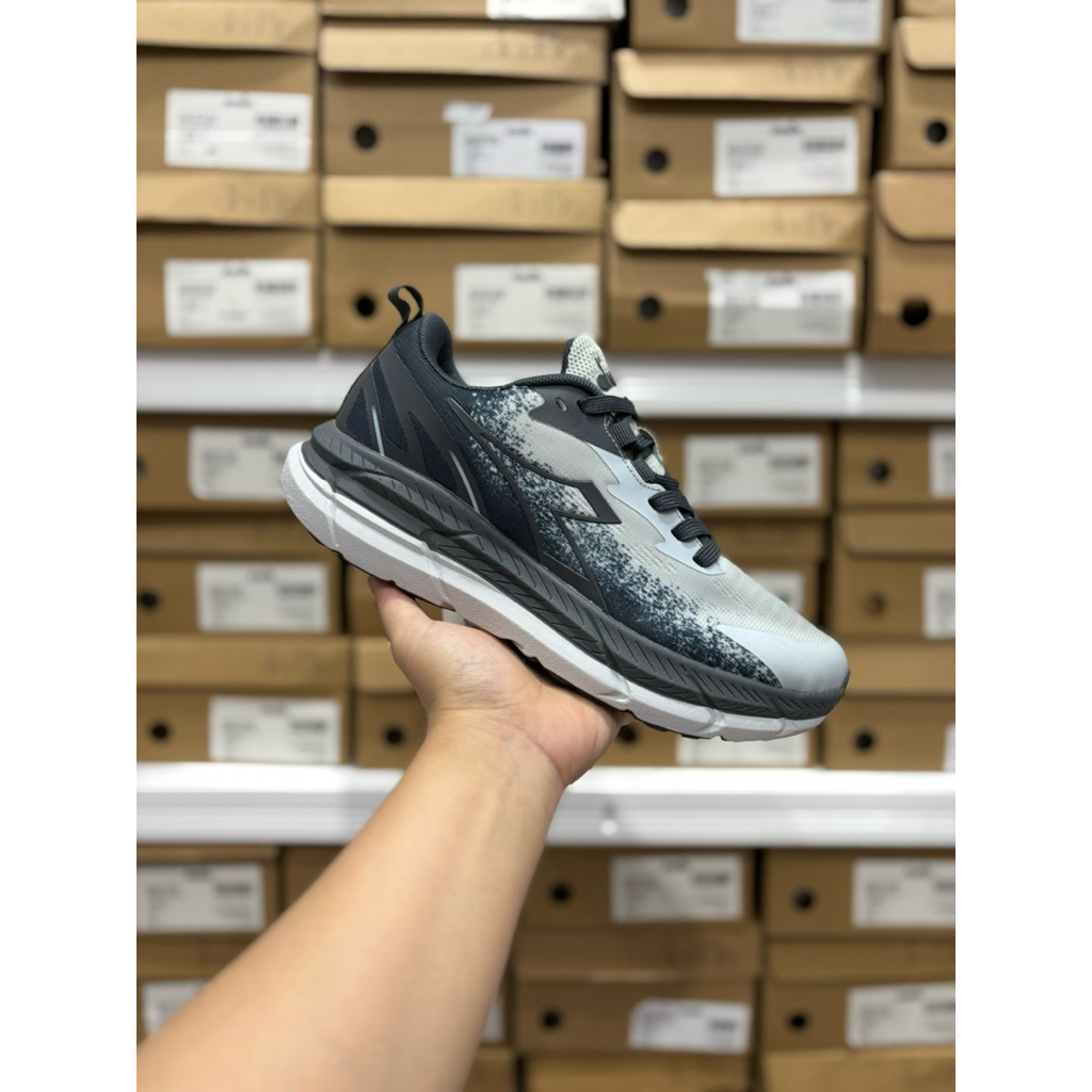 SEPATU RUNNING PRIA DIADORA NOSE GREY DIARU241233G ORIGINAL BNIB SHOES