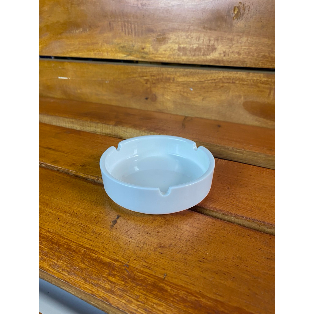 Asbak Putih Keramik Porselen