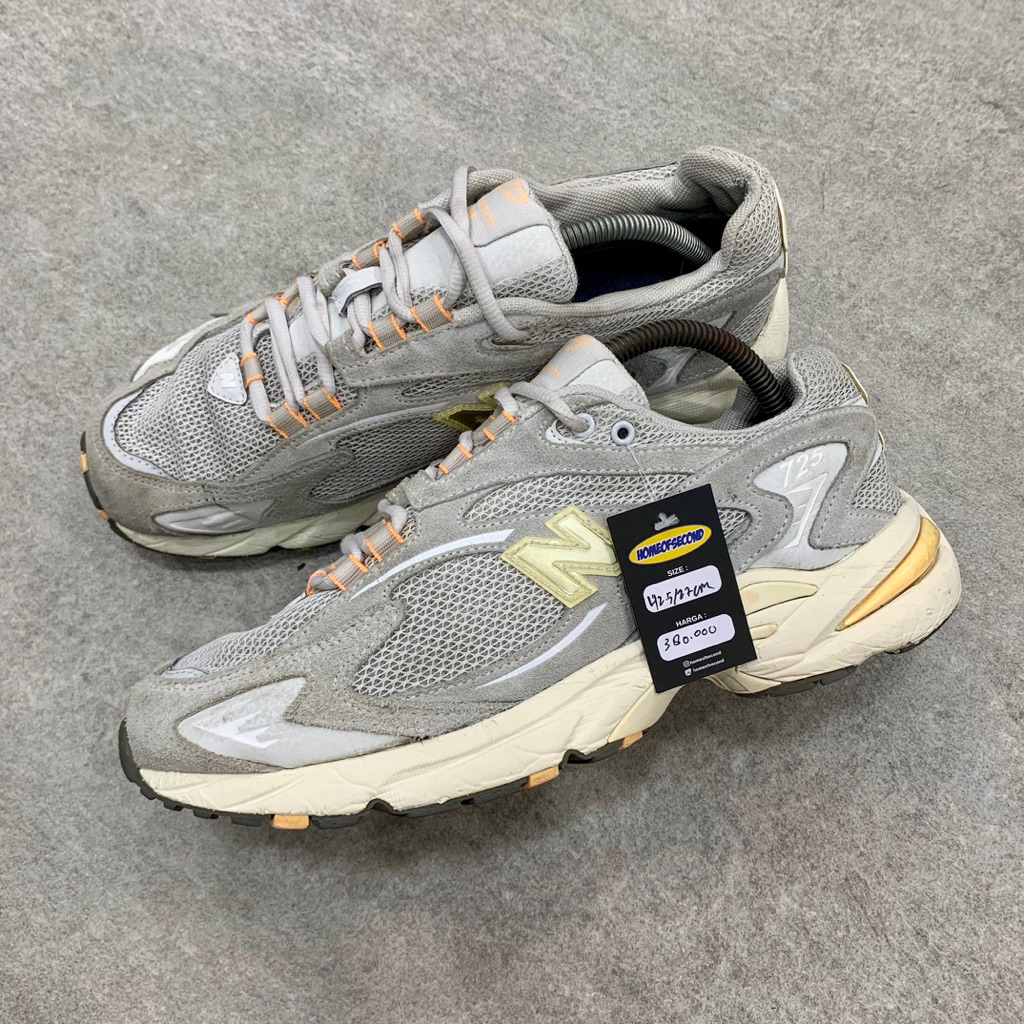 New Balance 725 "Ivory"