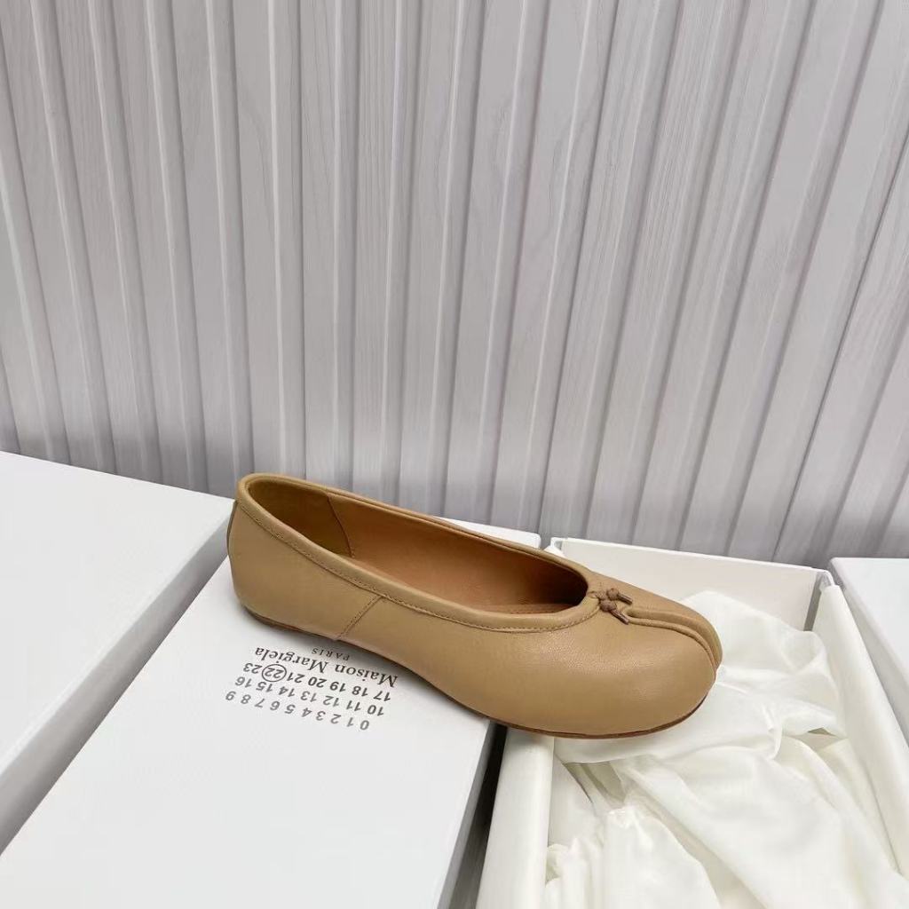 Maison Margiela Tabi Leather Shoe Nude VVIP Quality Branded Import Sepatu Wanita