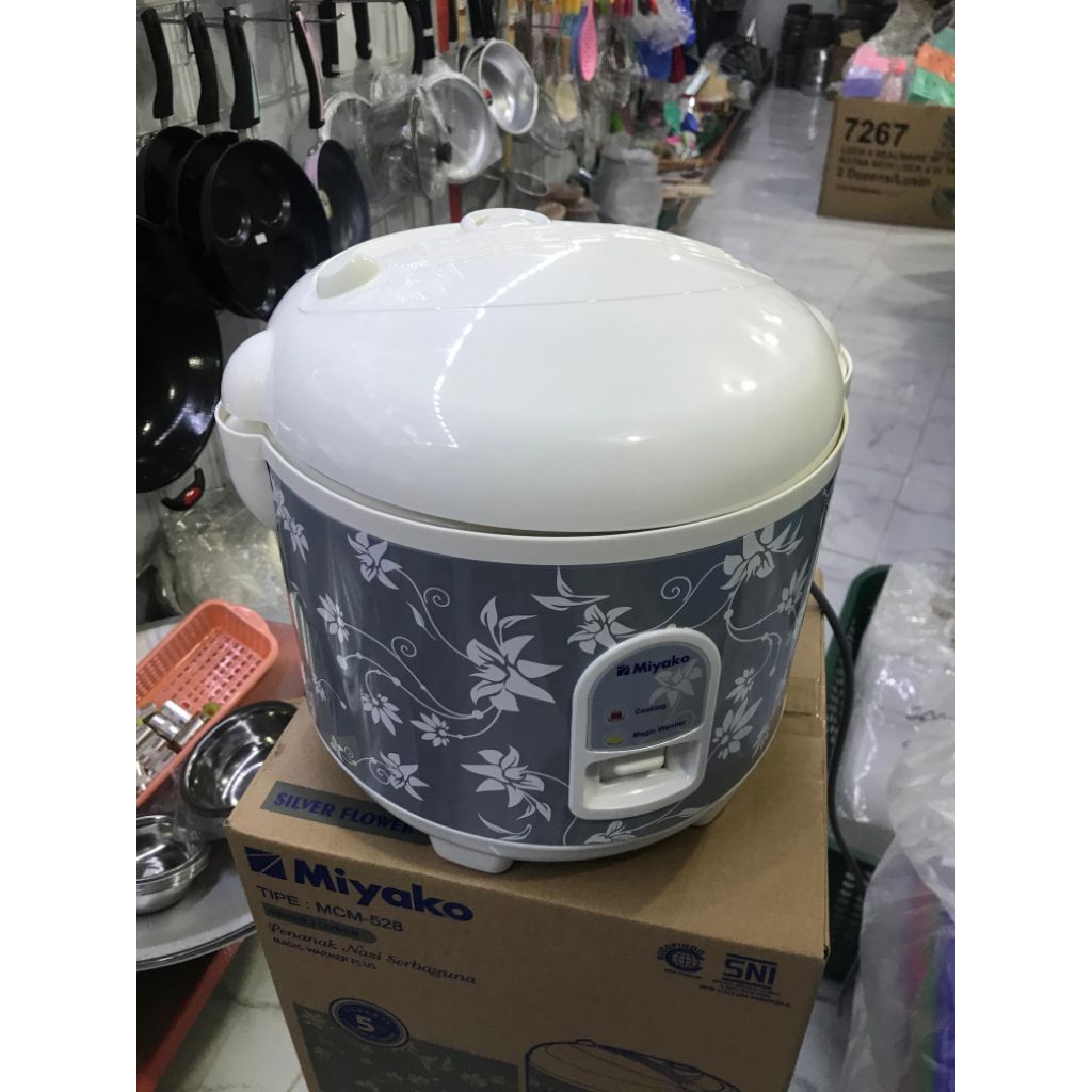 MIYAKO : MCM-528 RICE COOKER / MAGIC COM 1,8 LITER 3 IN 1 MCM 528 SILVER FLOWER