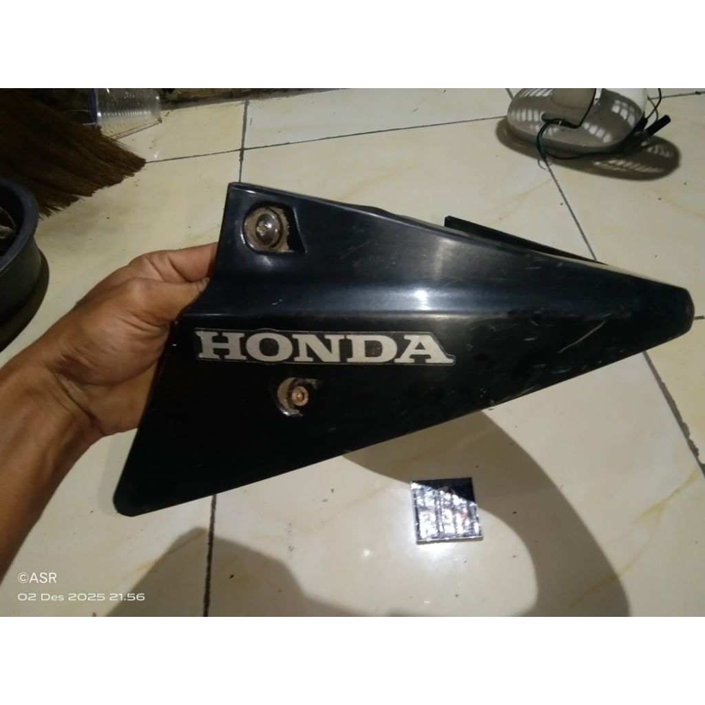 COVER UNDERCOWL/MESIN/ENGINE HONDA CS1/CS ONE ORIGINAL COPOTAN
