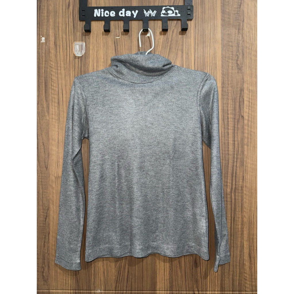 Uniqlo Heattech Preloved