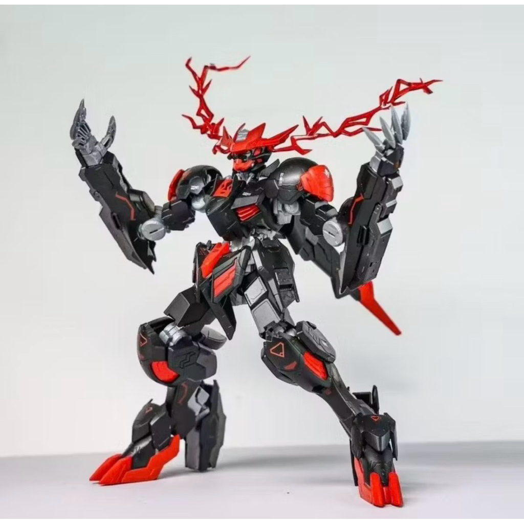 Model Kit 1/100 MAX RE Barbatos Lupus REX