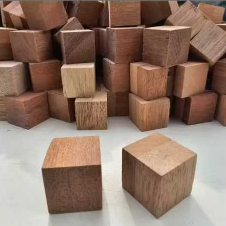 Balok kayu / kubus kayu / kayu kotak 3x3 cm 3/5/10