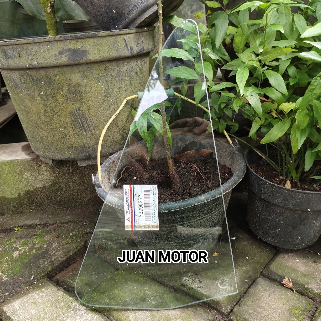 KACA SEGITIGA FE100/PS100/PS120 UMPLUNG ORIGINAL