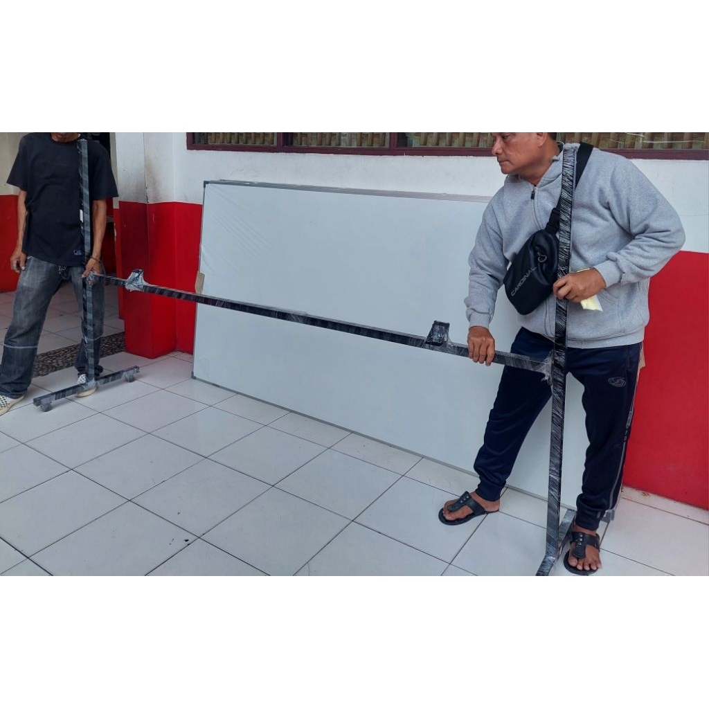 Kaki Whiteboard 120 x 240 Standing Papan Tulis
