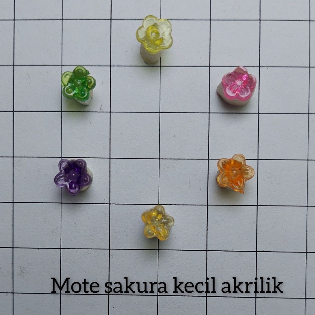 Manik Manik Bunga Sakura Akrilik Kecil