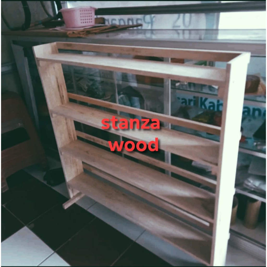 rak kayu 4 susun ikan cupang