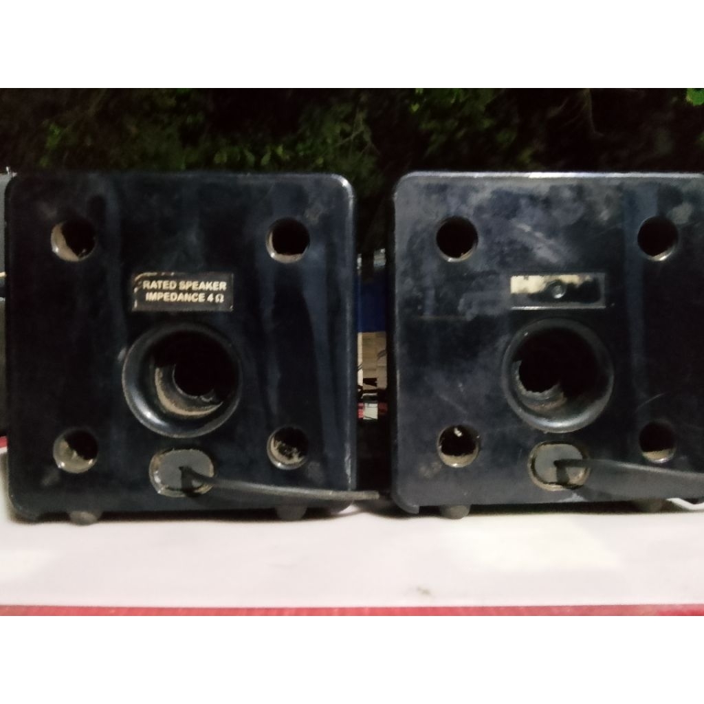 Speaker satelit Polytron