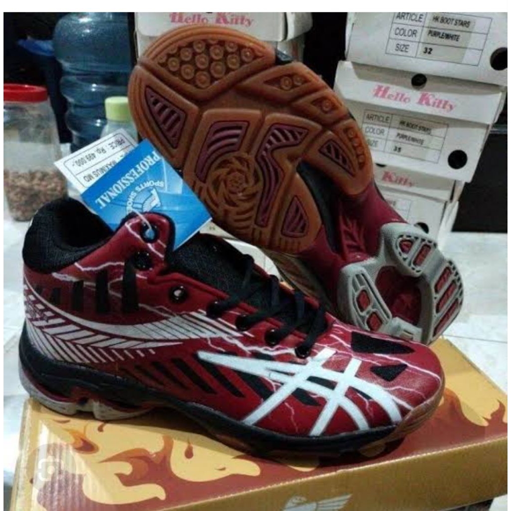 obral sepatu profesional.sepatu volly sepatu futsal sepatu badminton murah uk 46