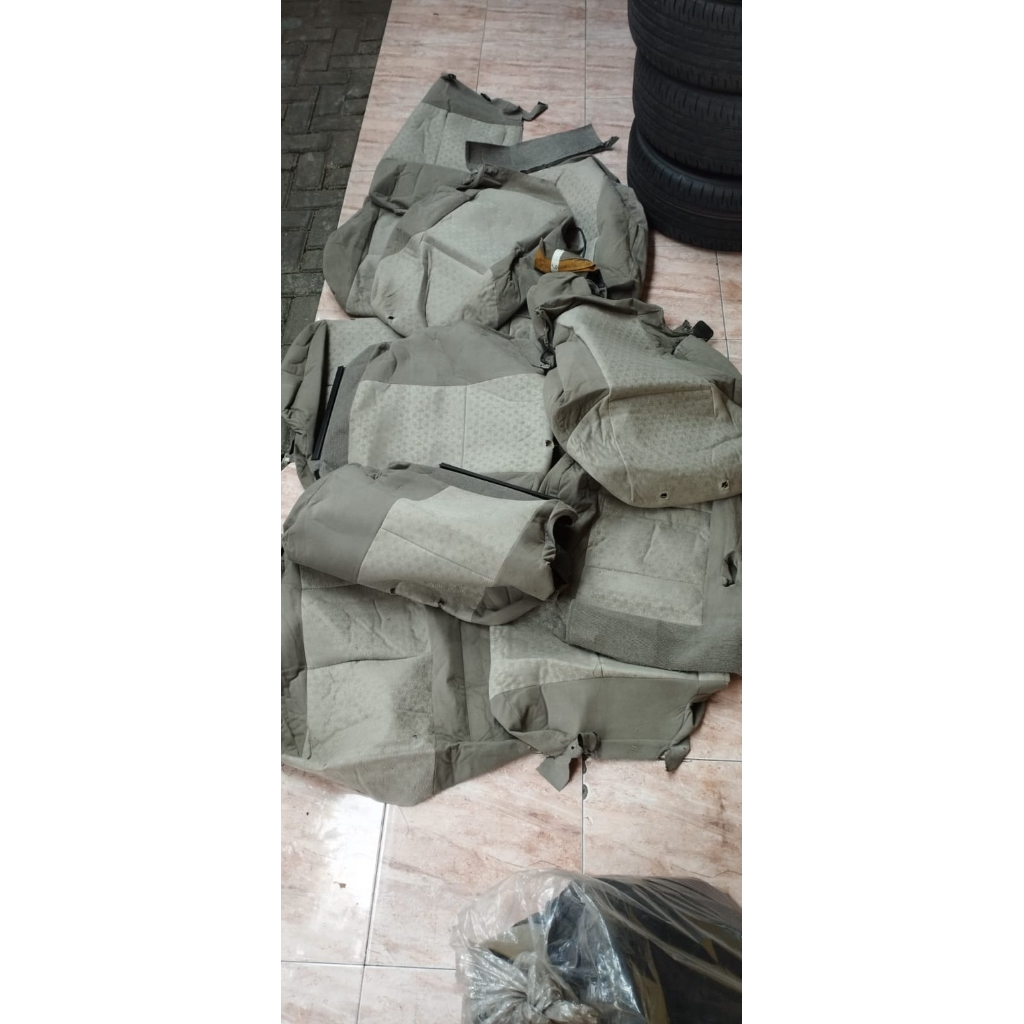 Cover jok ori kijang innova