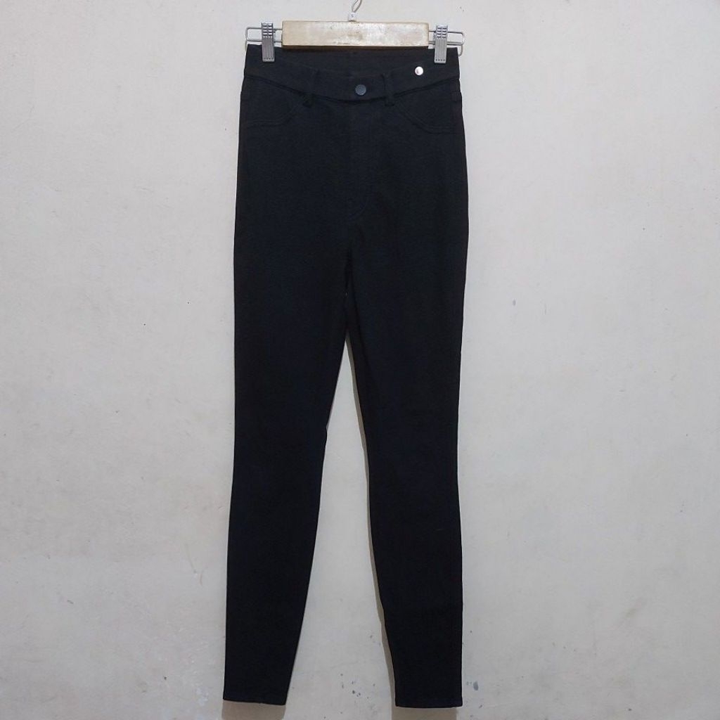 SALE Celana legging Heattech UNI(defect)*S