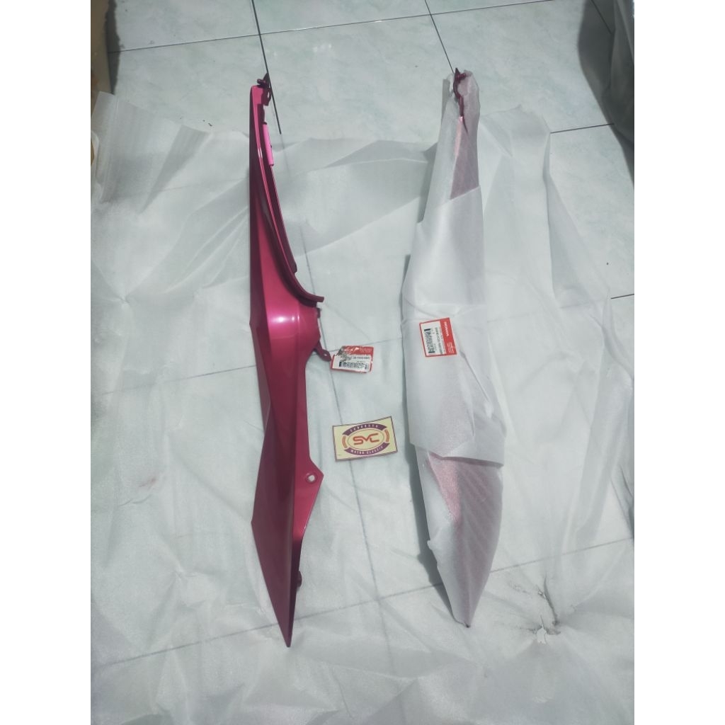 64440/64430-K56-N00SMM cover kanan kiri side upper sayap atas Sonic 150 R pink magenta ORI AHM