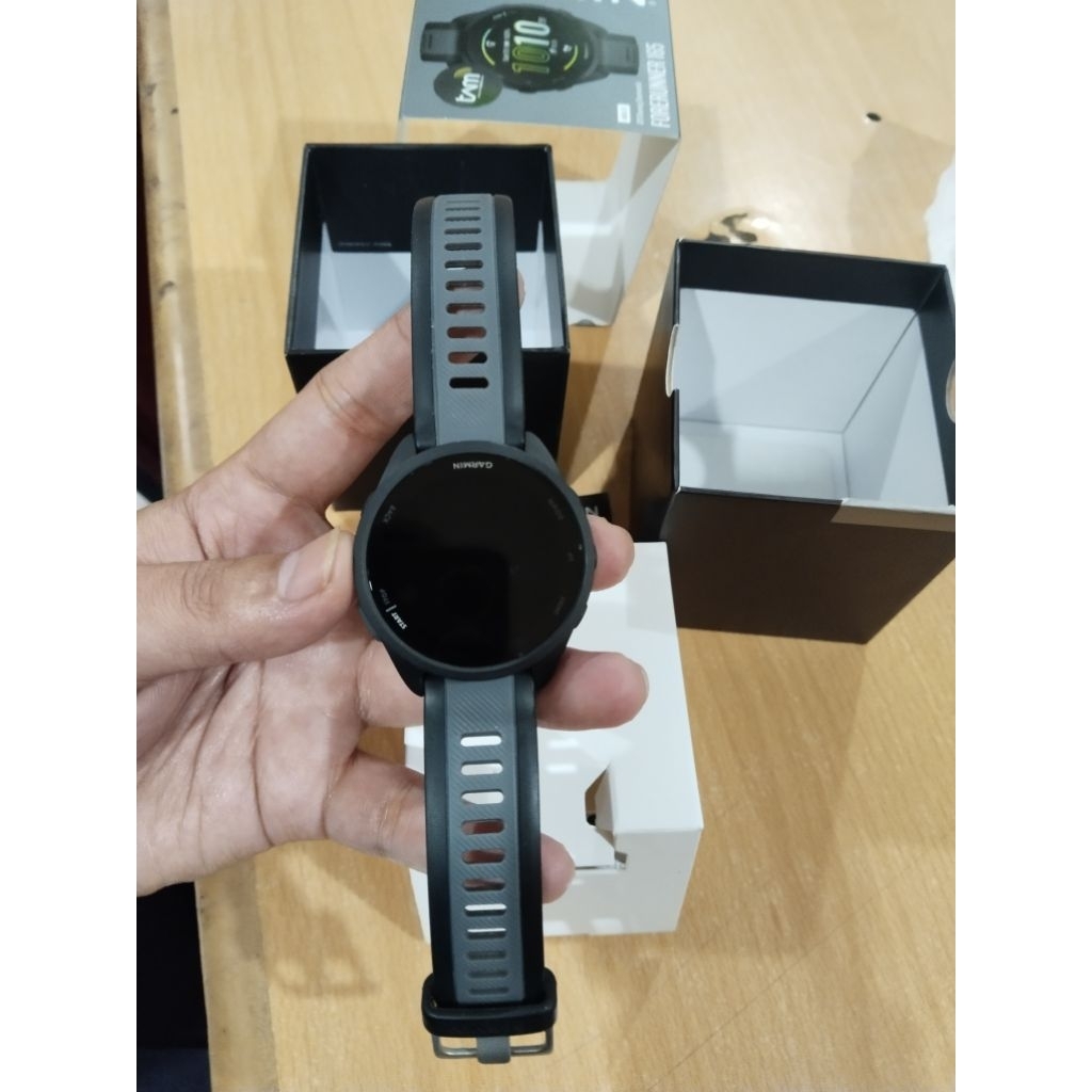JAM TANGAN GARMIN - FORERUNNER 165 ( second ) like new