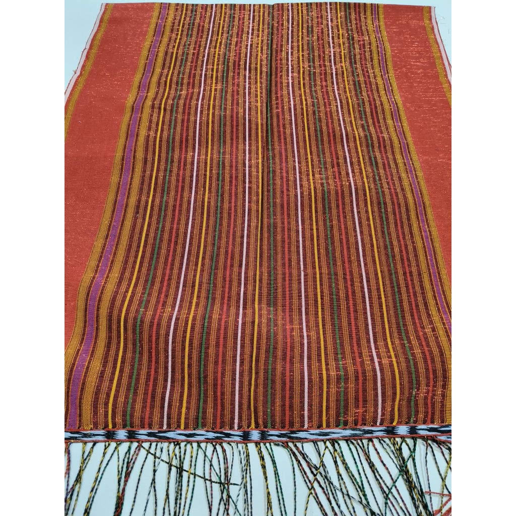 Ulos mangiring pakaian adat Batak toba