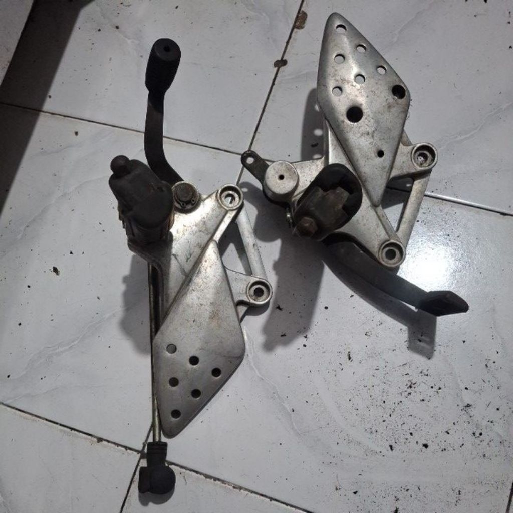 step depan cbr old thailand