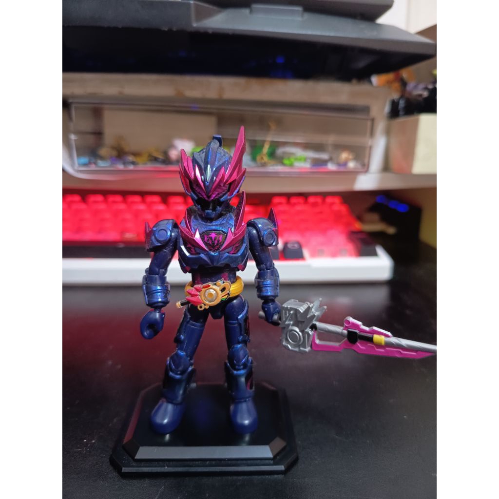 auldey armor hero purple black