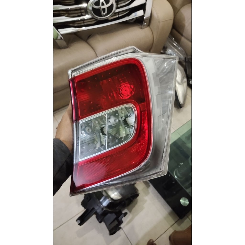 stoplamp lampu belakang honda freed 2014 2015