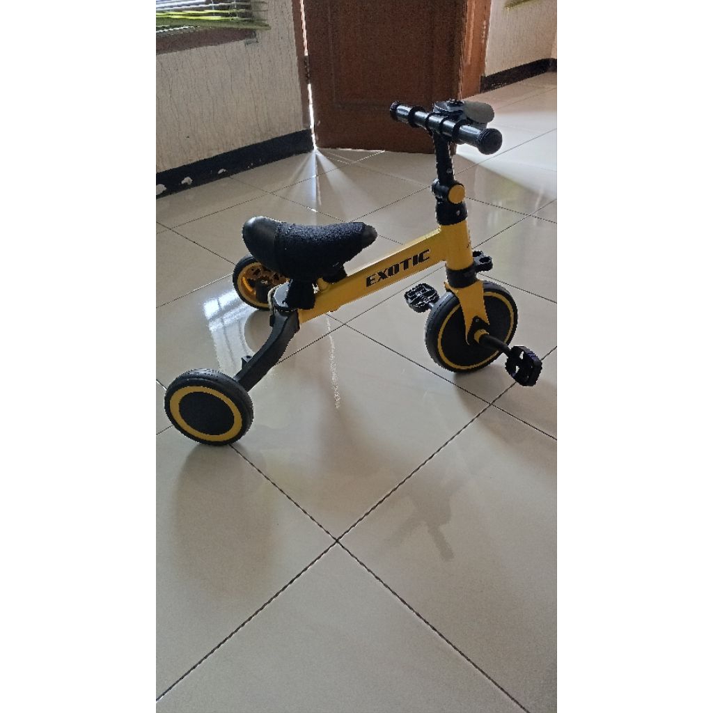 sepeda anak roda 3/balance bike/push bike preloved