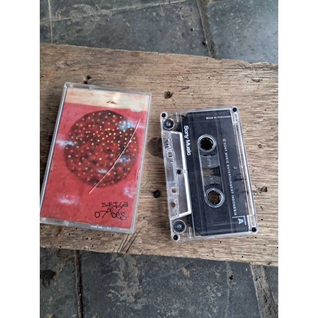 Kaset pita Sheila On 7 desember  nyala original