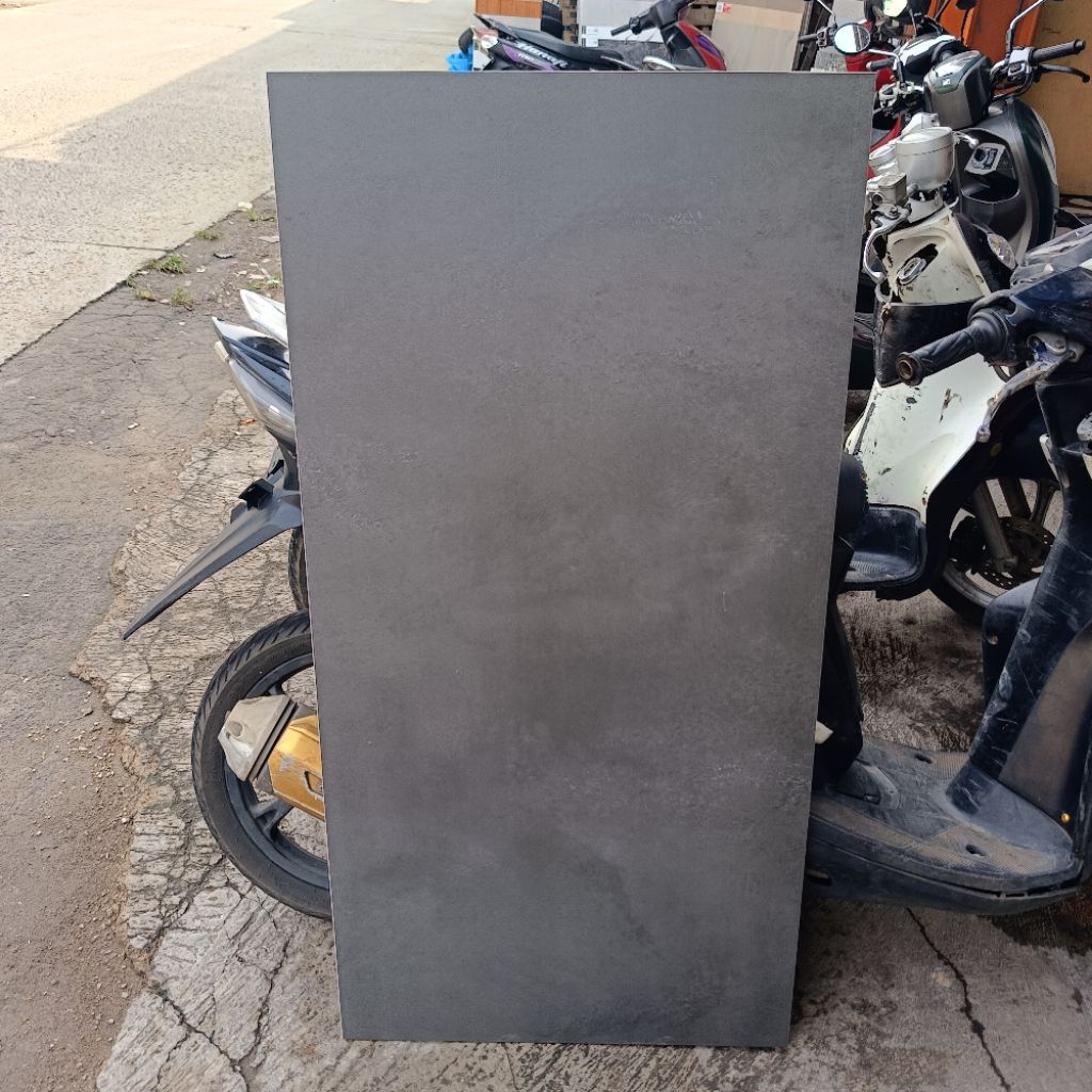 Granit 60x120 motif Cemen ikad